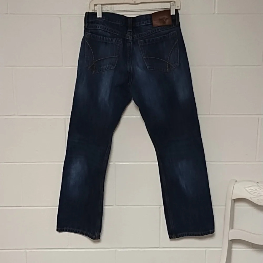 Wrangler Straight Leg 100% Cottom Jeans Pewter Button Detail